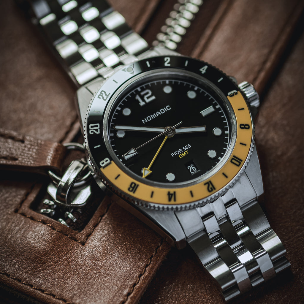 Fíor 555 - GMT Watch (41mm) - Shipyard Yellow (1st Edtn)
